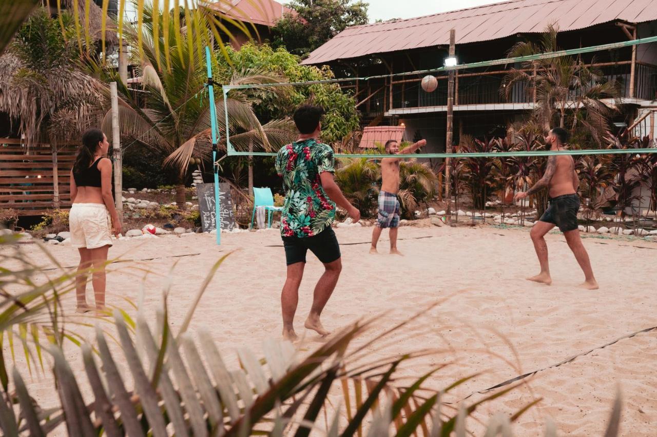 El Zoo Hostel, Bar & Pool *